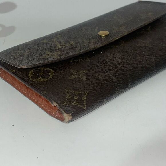 Authentic Louis Vuitton Monogram International Wallet - Picture 8 of 15